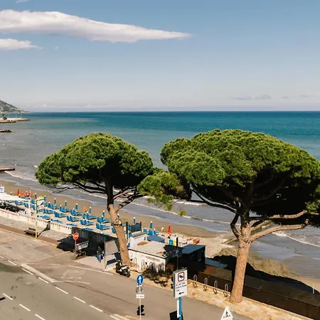 Italianway - Le Terrazze Sul Mare * Diano Marina