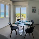 Apartment Le Terrazze Sul Mare