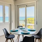 Le Terrazze Sul Mare Apartment *
